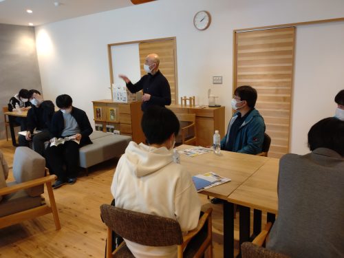 温泉旅館での調査