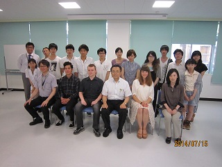 2014.7.15-natori-ryuugakusei-happyou.jpg