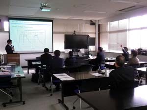 130325n_kmitl1.jpg