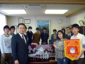 130409n_v6.jpg